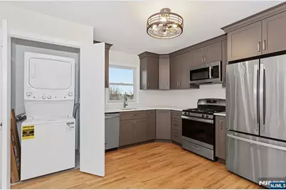 150 Arlington 2 #2, Clifton, NJ 07011 - Photo 5