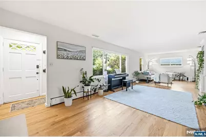 48 Jefferson Avenue, Tenafly, NJ 07670 - Photo 5