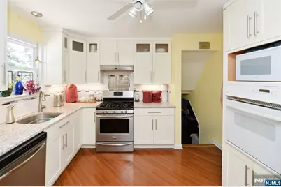 7 Harrison Street, Dumont, NJ 07628 - Photo 9