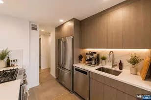 2200 N Central Road 14W, Fort Lee, NJ 07024 - Photo 11