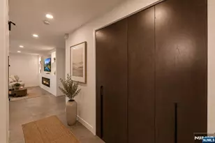 2200 N Central Road 14W, Fort Lee, NJ 07024 - Photo 25