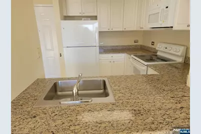 100 Old Palisade Road 702 #702, Fort Lee, NJ 07024 - Photo 27