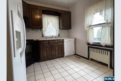 188 Laurel Avenue, Kearny, NJ 07032 - Photo 7