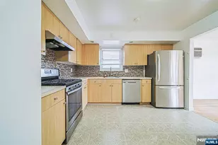 1522 10th 2, Fort Lee, NJ 07024 - Photo 3