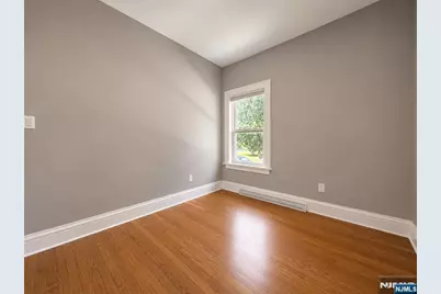 254 Midland Avenue, River Edge, NJ 07661 - Photo 9