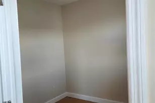 427-429 Hamilton Street 3rd L, Harrison, NJ 07029 - Photo 5