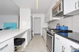5 Horizon Road 2209, Fort Lee, NJ 07024 - Photo 27