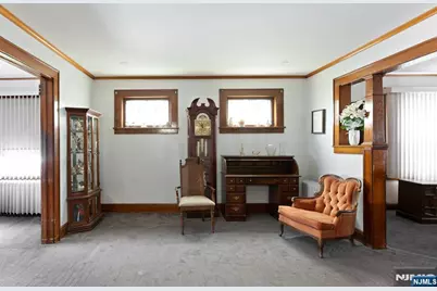 346 Page Avenue, Lyndhurst Township, NJ 07071 - Photo 5