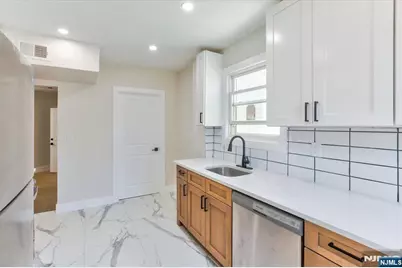 152 Clinton Street, East Orange, NJ 07017 - Photo 25