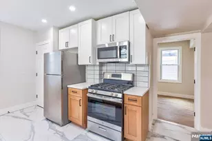 152 Clinton St, East Orange, NJ 07017 - Photo 27