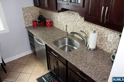 391 Semel Avenue 2 #2, Garfield, NJ 07026 - Photo 5