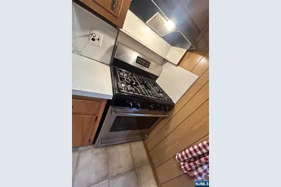 15 Willow Street, Garfield, NJ 07026 - Photo 9