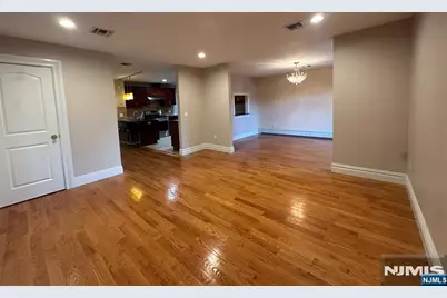 333 Roff Avenue, Palisades Park, NJ 07650 - Photo 17