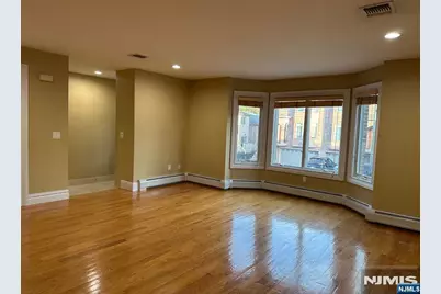 333 Roff Avenue, Palisades Park, NJ 07650 - Photo 9