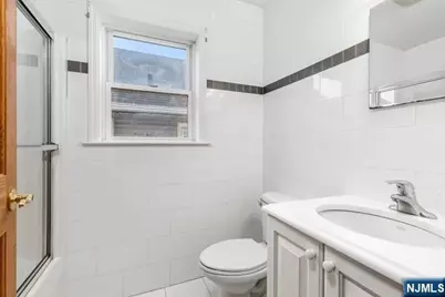 311 Page Avenue, Lyndhurst Township, NJ 07071 - Photo 19