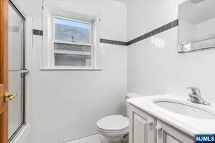 311 Page Ave, Lyndhurst Township, NJ 07071 - Photo 19