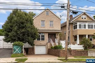 311 Page Ave, Lyndhurst Township, NJ 07071 - Photo 3