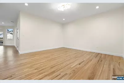 3013 High Street, Fair Lawn, NJ 07410 - Photo 9