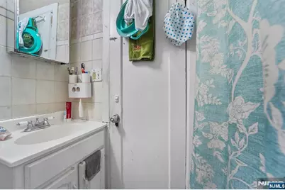 715 22nd Street, Union City, NJ 07087 - Photo 9