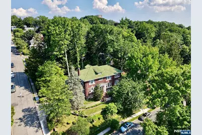 155 Paulin Boulevard, Leonia, NJ 07605 - Photo 3