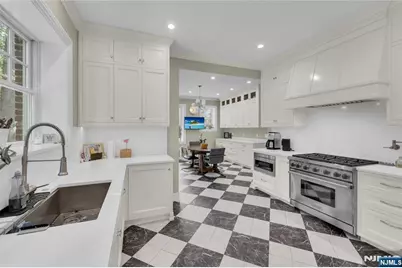 155 Paulin Boulevard, Leonia, NJ 07605 - Photo 11