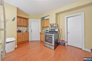 9 Vreeland Ave, Passaic, NJ 07055 - Photo 5