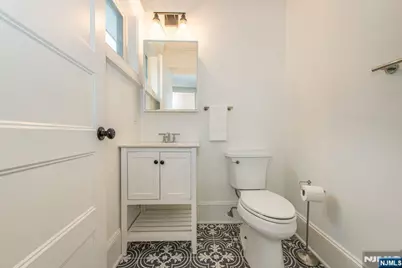 202 Watchung Avenue, Montclair, NJ 07043 - Photo 27