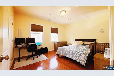47 Campbell Avenue 2R #2R, Hackensack, NJ 07601 - Photo 7