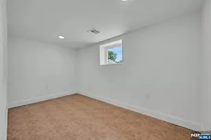 65-67 Eastern Pkwy, Newark, NJ 07106 - Photo 31
