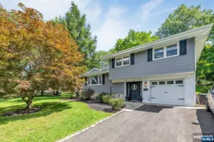 25 Windsor Ct, Norwood, NJ 07648 - Photo 1