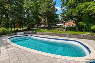 140 N Farview Ave, Paramus, NJ 07652 - Photo 27