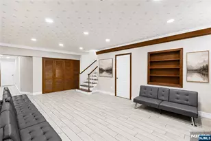 140 N Farview Ave, Paramus, NJ 07652 - Photo 19