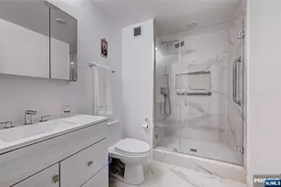 2 Claridge Dr 3Mw, Verona, NJ 07044 - Photo 11