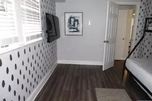 9 W 51st Street 1, Bayonne, NJ 07002 - Photo 7