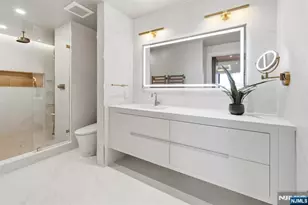 100 Carlyle Dr Vg6, Cliffside Park, NJ 07010 - Photo 35
