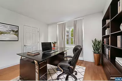129 The Promenade, Edgewater, NJ 07020 - Photo 5