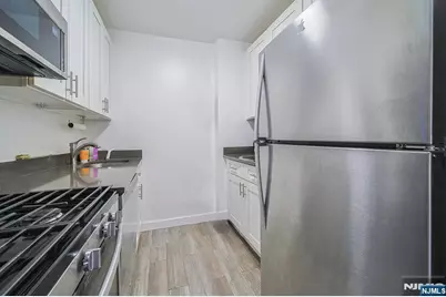 277 Prospect Avenue 4A #4A, Hackensack, NJ 07601 - Photo 19
