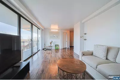 277 Prospect Avenue 4A #4A, Hackensack, NJ 07601 - Photo 5