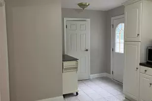 267 Ridgewood Blvd, Washington Township, NJ 07676 - Photo 9