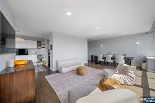 618 Hudson Park, Edgewater, NJ 07020 - Photo 9