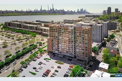 618 Hudson Park, Edgewater, NJ 07020 - Photo 35