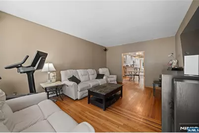 81 Huron Avenue, Clifton, NJ 07013 - Photo 3