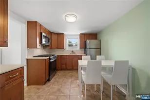 81 Huron Ave, Clifton, NJ 07013 - Photo 11