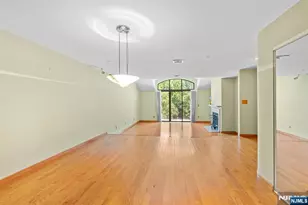8 Wadsworth Ct, Teaneck Township, NJ 07666 - Photo 31