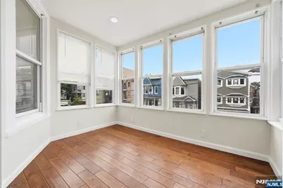 244 Clinton Avenue, Jersey City, NJ 07304 - Photo 15