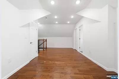 244 Clinton Avenue, Jersey City, NJ 07304 - Photo 7