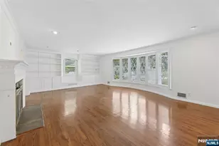 26 Glenwood Rd, Tenafly, NJ 07670 - Photo 3