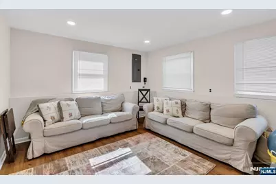 33 Oak Avenue, Pequannock Township, NJ 07440 - Photo 19