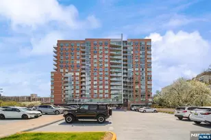 918 Hudson Park, Edgewater, NJ 07020 - Photo 1