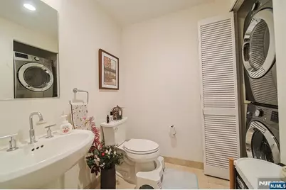 918 Hudson Park, Edgewater, NJ 07020 - Photo 27